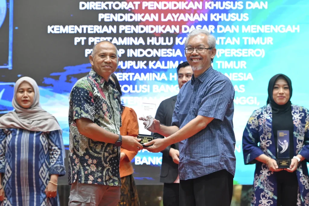 Media Relations Award (MRA) 2025 dari Serikat Perusahaan Pers (SPS) Indonesia di Anjong Mon Mata